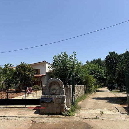 Stoupa Beachside Retro Apartment Εξωτερικό φωτογραφία