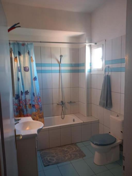Stoupa Beachside Retro Apartment Εξωτερικό φωτογραφία