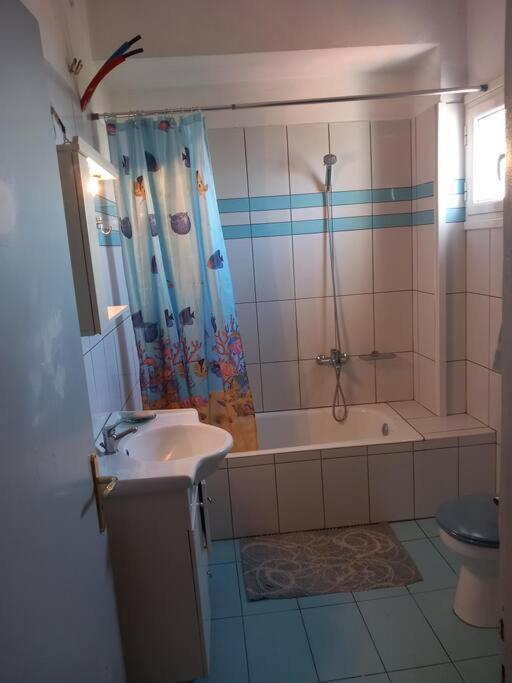 Stoupa Beachside Retro Apartment Εξωτερικό φωτογραφία