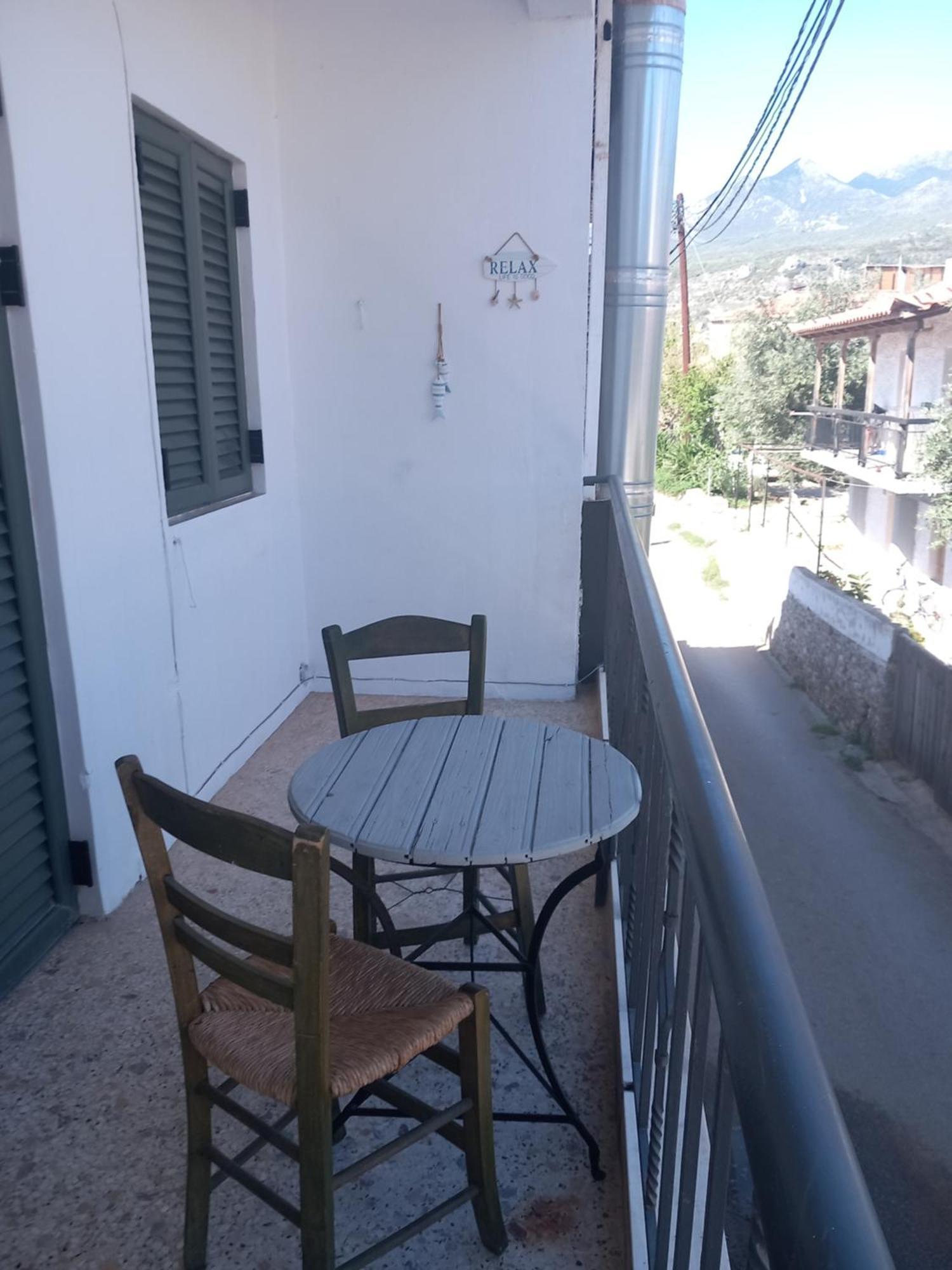 Stoupa Beachside Retro Apartment Εξωτερικό φωτογραφία